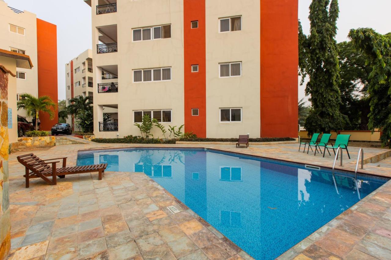 Accra Fine Suites - Holi Flats Airport Residential Bagian luar foto